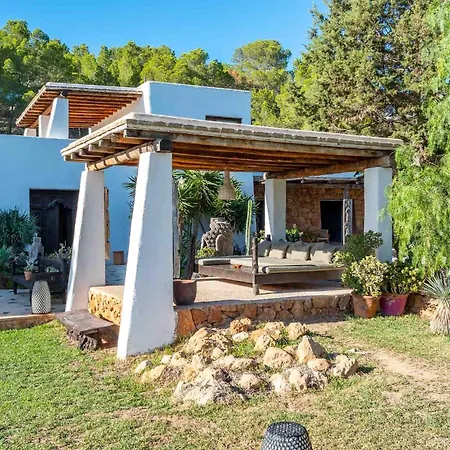 Villa Kumharas